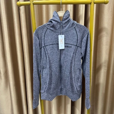 Áo khoác thể thao nữ chống nắng, vải đốp mát, giảm giá 20% chỉ 74.999đ