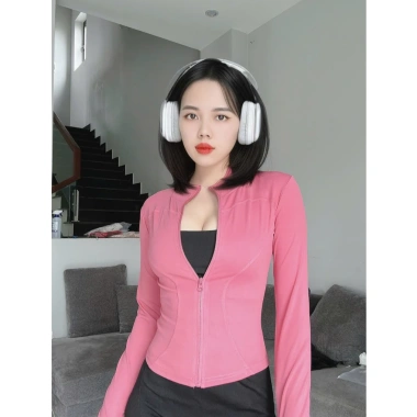 Áo khoác thể thao nữ UNIQ vải thoáng khí tay dài xỏ ngón chống nắng UV - Giá 250k 3 Áo khoác thể thao nữ UNIQ vải thoáng khí tay dài xỏ ngón chống nắng UV - Giá 250k 3