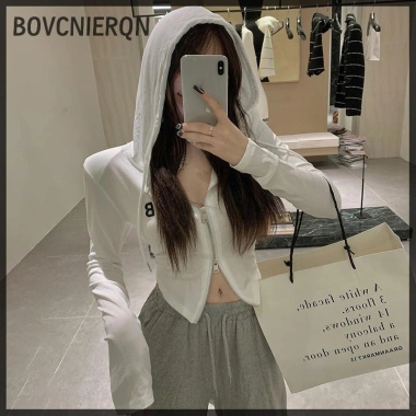 Áo khoác thời trang đường phố nữ cổ dài tay ôm mũ trùm đầu, giá 139.320₫