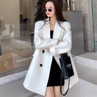 Áo khoác trắng Oversized Hàn Quốc xuân thu - Giá giảm 383.400₫
