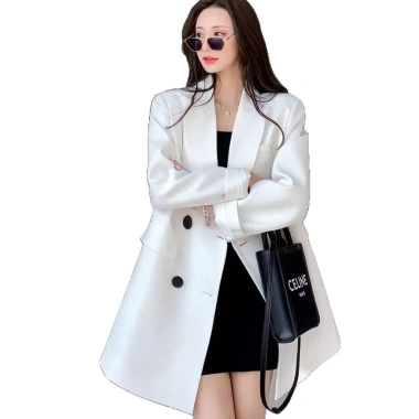 Áo khoác trắng Oversized Hàn Quốc xuân thu - Giá giảm 383.400₫