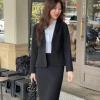 Áo khoác vest công sở nữ tay dài chất liệu tuyết mưa không nhăn, mát, tôn dáng, có độn vai Giá 245k 6