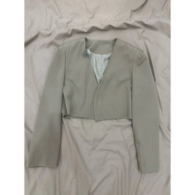 Áo khoác vest nam hàng sẵn giảm giá 150.000 - chất liệu dày, thiết kế hiện đại, công sở 3 Áo khoác vest nam hàng sẵn giảm giá 150.000 - chất liệu dày, thiết kế hiện đại, công sở 3