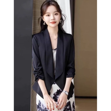 Áo khoác vest nữ trung niên đen Hàn Quốc - Croptop blazer công sở thu đông sang chảnh, giá chỉ 179k