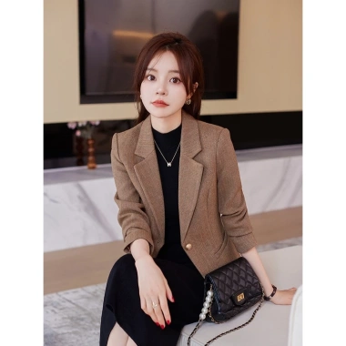 Áo khoác vest nữ xám mùa thu 2.025, dáng ôm sát, sang trọng cho người thấp 4