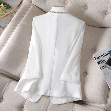 Áo khoác vest tay lửng kim cương cao cấp 2.023 cho nữ giá ưu đãi 367.200₫ 2