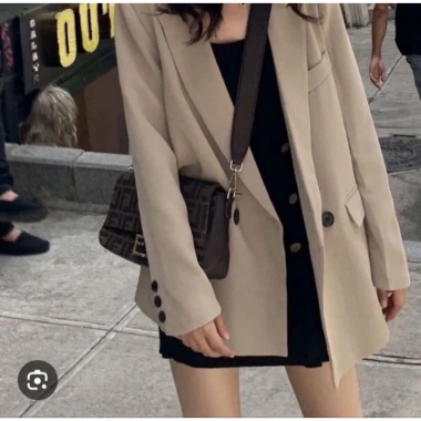 Áo khoác Vet Blazer nam nữ thời trang, chất liệu cao cấp, giảm giá còn 79.000đ 8 Áo khoác Vet Blazer nam nữ thời trang, chất liệu cao cấp, giảm giá còn 79.000đ 8