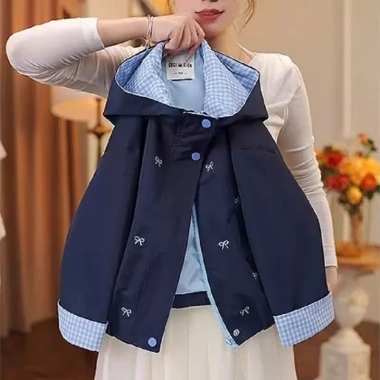 Áo khoác vỏ mềm bé gái mùa xuân thu thời trang mỏng cỡ lớn - Giá chỉ 263.870₫