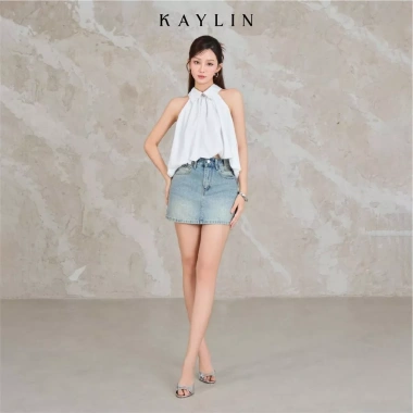 Áo kiểu KAYLIN bí nhúng cổ yếm xoè phồng, chất vải kate sợi tre, cá tính - BST Tháng 12.2.025 A122T12, giá 410k