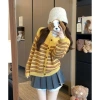 Áo len cardigan dài tay kẻ sọc mềm mịn QCCC NGOMINH SP390 giảm giá 169k