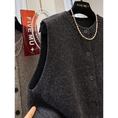Áo Len Cổ Tròn Xám Đậm Nữ Retro Đa Năng Slim Vest Top - Giá 178.400₫