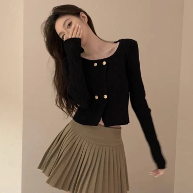 Áo len dài tay 4 khuy cúc đối xứng dáng ngắn, phong cách nữ tính - Giá 140.420₫