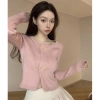 Áo len dài tay 4 khuy cúc đối xứng dáng ngắn, phong cách nữ tính - Giá 140.420₫ 10