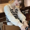 Áo len dệt kim nữ mùa thu cổ chữ V sọc màu tương phản BASA - áo chui đầu thông thường BASD 163.944₫ 6