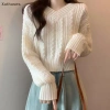 Áo Len Dệt Kim Retro Cổ V Tay Dài - Siêu êm, Giá chỉ 154.300₫, Giảm tới 20% 2