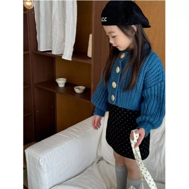 Áo len dệt kim xanh và váy chấm bi bé gái - Phong cách thu đông Hàn Quốc, giảm giá