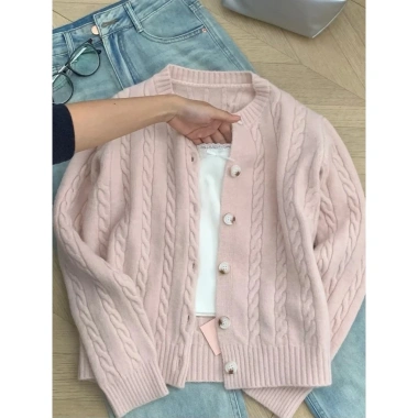 Áo len dệt kim xoắn màu hồng nữ Xuân Thu 2.024 Preppy ôm hơn dài tay 3 Áo len dệt kim xoắn màu hồng nữ Xuân Thu 2.024 Preppy ôm hơn dài tay 3