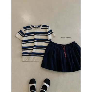 Áo len nữ cổ tay kẻ ngang siu đẹp, chất QCCC, thiết kế free size, giá ưu đãi 329k 3 Áo len nữ cổ tay kẻ ngang siu đẹp, chất QCCC, thiết kế free size, giá ưu đãi 329k 3