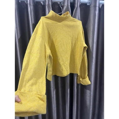 Áo len Zara size S thanh lý - Giá 350.000 VND, chất liệu mềm mại, thời trang