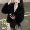 Áo lông thú ngắn giả lông cáo phong cách influencer Hàn Quốc cho mùa thu đông - Giá 273.024 VND