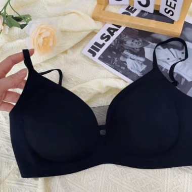 Áo lót không gọng cao cấp nữ UNEED mềm thoáng, nâng nhẹ, form đẹp, chỉ 299k