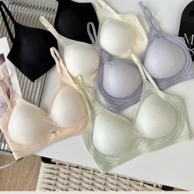 Áo Lót Nữ Đệm Dày Su Đúc Không Gọng, Dây Lưng Mảnh, Thoáng Mát, Không Lộ Viền D01 6