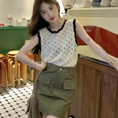 Áo Montoghi Đan Thỏ Sát Nách Viền Bèo Sóng Xinh Xắn Giá 113.600 VND Giảm Giá 2