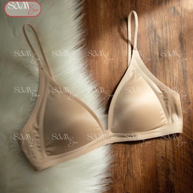 Áo Ngực Nữ Đúc Su Lụa Satin Mềm Mại Không Gọng, Mút Mỏng Siêu Mát - Giá 178k 7 Áo Ngực Nữ Đúc Su Lụa Satin Mềm Mại Không Gọng, Mút Mỏng Siêu Mát - Giá 178k 7