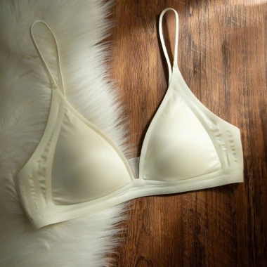 Áo Ngực Nữ Đúc Su Lụa Satin Mềm Mại Không Gọng, Mút Mỏng Siêu Mát - Giá 178k 10 Áo Ngực Nữ Đúc Su Lụa Satin Mềm Mại Không Gọng, Mút Mỏng Siêu Mát - Giá 178k 10