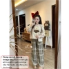 Áo nỉ in gấu form rộng và quần caro ống suông trẻ trung, bộ đồ nữ BOOHOUSE HCOM3.508 giá ưu đãi 129k 6