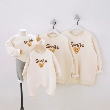 Áo Nỉ Sweater Gia Đình Famistyle In Chữ Smile Trái Tim 2 Lớp Cao Cấp Mềm Mịn Thoáng Khí 7