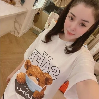 Áo phông Gấu Stay Safe xinh xắn, giảm giá 103.500₫ - Thoải mái & an toàn