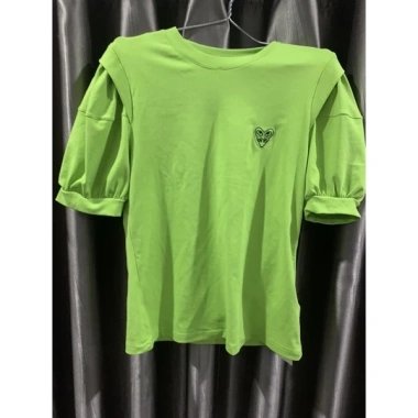 Áo phông Newtag size S thanh lý áo nhà Elen màu trắng Giá chỉ 270.000đ Áo phông Newtag size S thanh lý áo nhà Elen màu trắng Giá chỉ 270.000đ