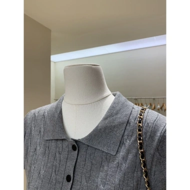Áo Polo Chữ A Mùa Hè Dáng Mid-Skirt Form Ôm - Siêu Mát, Giá Chỉ 525.312₫ 5 Áo Polo Chữ A Mùa Hè Dáng Mid-Skirt Form Ôm - Siêu Mát, Giá Chỉ 525.312₫ 5