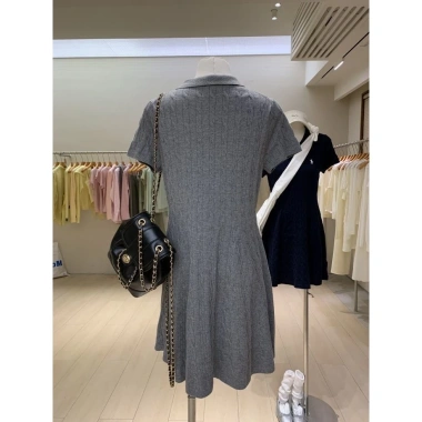 Áo Polo Chữ A Mùa Hè Dáng Mid-Skirt Form Ôm - Siêu Mát, Giá Chỉ 525.312₫ 7 Áo Polo Chữ A Mùa Hè Dáng Mid-Skirt Form Ôm - Siêu Mát, Giá Chỉ 525.312₫ 7