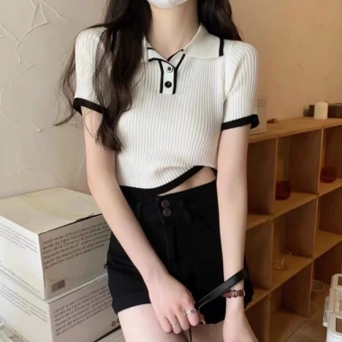 Áo polo croptop len gân nữ tay ngắn ôm body cổ bẻ dệt kim Hàn Quốc - 115k