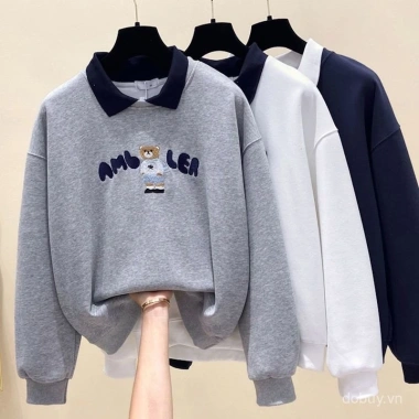 Áo Polo Nữ Cổ Gấu In 2.025 – Giao Hàng Nhanh, Giá Ưu Đãi 125k, Phong Cách Mềm Mại & Thoải Mái 9 Áo Polo Nữ Cổ Gấu In 2.025 – Giao Hàng Nhanh, Giá Ưu Đãi 125k, Phong Cách Mềm Mại & Thoải Mái 9