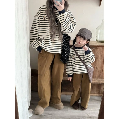 Áo Quần Cặp Đôi Mẹ và Con Gái Cotton Sọc Họa Tiết - Giá ưu đãi 270.000đ