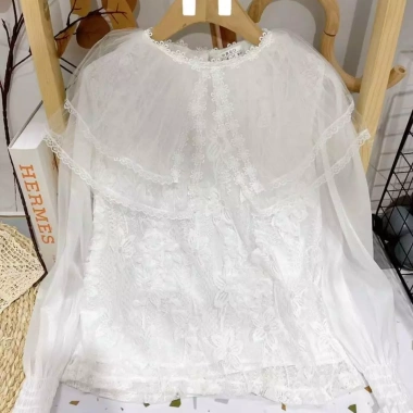Áo ren tiểu thư xinh bèo cổ nhiều tầng tay nhún - Giá chỉ 142.000₫, giảm 32.660₫