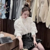 Áo sơ mi cổ nhún tay bèo vải mềm mại trắng - chỉ 125.000₫, giảm từ 155.000₫ 5