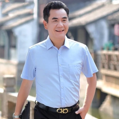 Áo sơ mi cộc tay nam trung niên công sở, giảm giá 299k, chất đẹp, thoáng mát 2