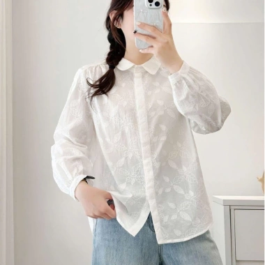 Áo sơ mi dài tay nữ cổ sen vân nổi - Thiết kế đẹp, giá chỉ 320.000 VND