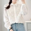 Áo sơ mi dài tay nữ cổ sen vân nổi - Thiết kế đẹp, giá chỉ 320.000 VND 3