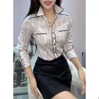 Áo sơ mi dài tay sọc dọc cổ Polo - Giá 225.720₫, giảm tới 18% - Thời trang lịch lãm