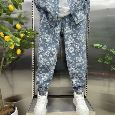 Áo sơ mi Jacquard ba chiều và bộ đồ thể thao mùa thu - Giá ưu đãi 277,068 VND 16 Áo sơ mi Jacquard ba chiều và bộ đồ thể thao mùa thu - Giá ưu đãi 277,068 VND 16