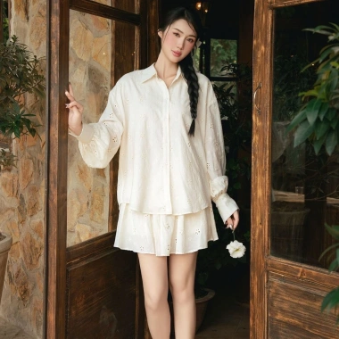 Áo Sơ Mi JOVEN Ava Form Rộng Tay Phồng và Chân Váy Bản Lưng 6cm Giá 1,090,000 VND 8 Áo Sơ Mi JOVEN Ava Form Rộng Tay Phồng và Chân Váy Bản Lưng 6cm Giá 1,090,000 VND 8