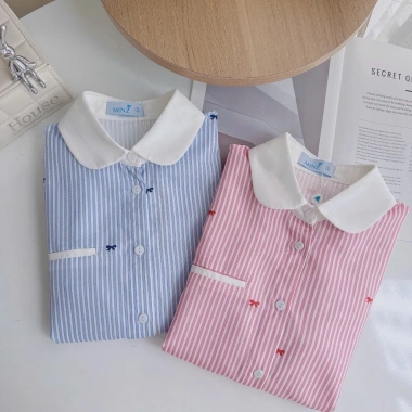 Áo Sơ Mi Kẻ Cổ Sen Dài Tay MINZ STORE 8.043 - Họa Tiết Nơ Công Sở Giá 250.000 5 Áo Sơ Mi Kẻ Cổ Sen Dài Tay MINZ STORE 8.043 - Họa Tiết Nơ Công Sở Giá 250.000 5