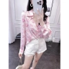 Áo sơ mi lụa dài tay công sở hoạ tiết trái tim hồng, chất lụa cao cấp, giá 159.000₫ (giảm từ 206.700₫) 3