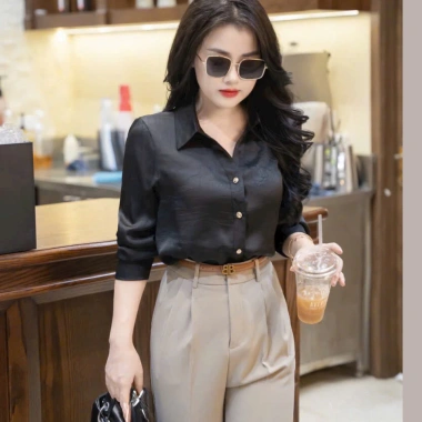 Áo sơ mi lụa dài tay OXATYL A025, vải đanh mịn, cổ V, giảm 18% - 285.000₫