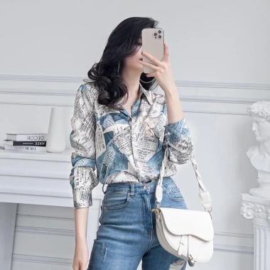 Áo sơ mi lụa nữ họa tiết tờ báo xanh vàng dài tay - Giá chỉ 185.000 VND 4
